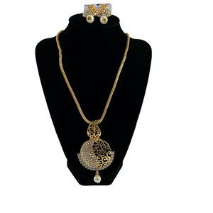 Fashion Costume Jewelry Necklace Earrings Set Gold Tone Rhinestones Faux Pearls